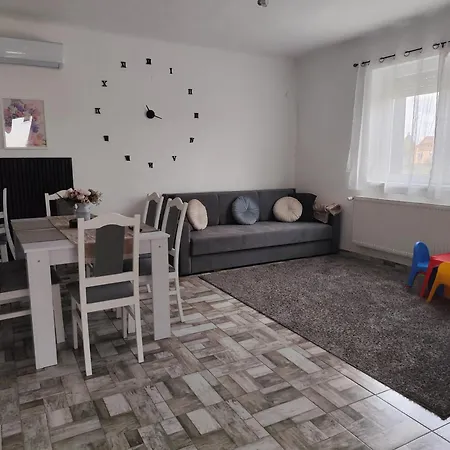 Holiday home Kun Kucko Vendeghaz