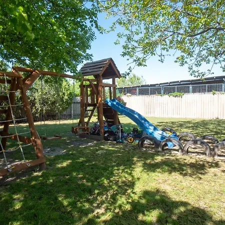 Ferienhaus Kun Kucko Vendeghaz *
